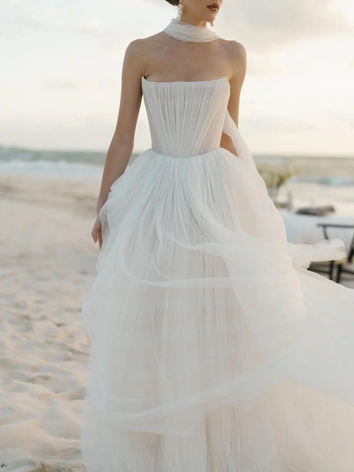 2024/2025 Wedding Dress Trends Image
